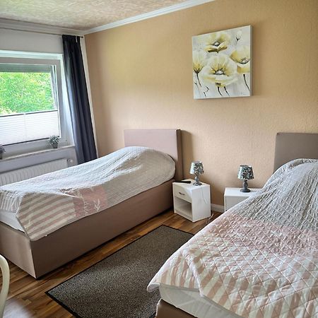 Ferienhaus Naehe Bad-Gandersheim Mit 5 Schlafzimmer Winzenburg Luaran gambar