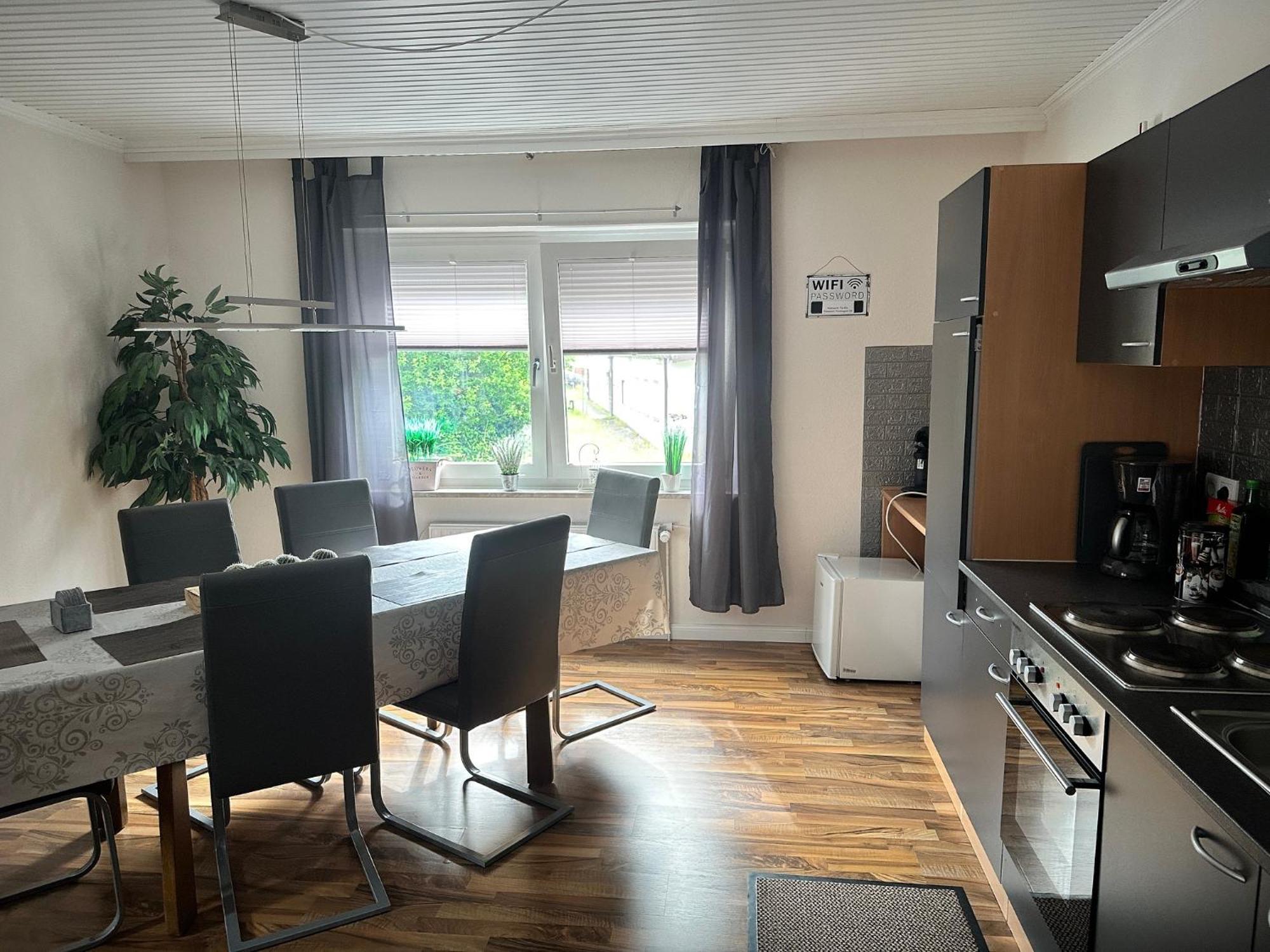 Ferienhaus Naehe Bad-Gandersheim Mit 5 Schlafzimmer Winzenburg Luaran gambar