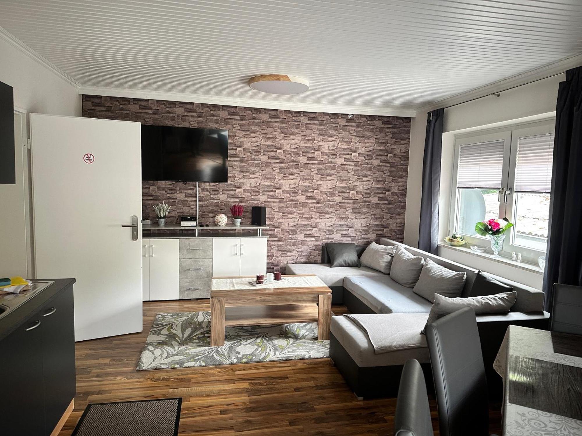 Ferienhaus Naehe Bad-Gandersheim Mit 5 Schlafzimmer Winzenburg Luaran gambar